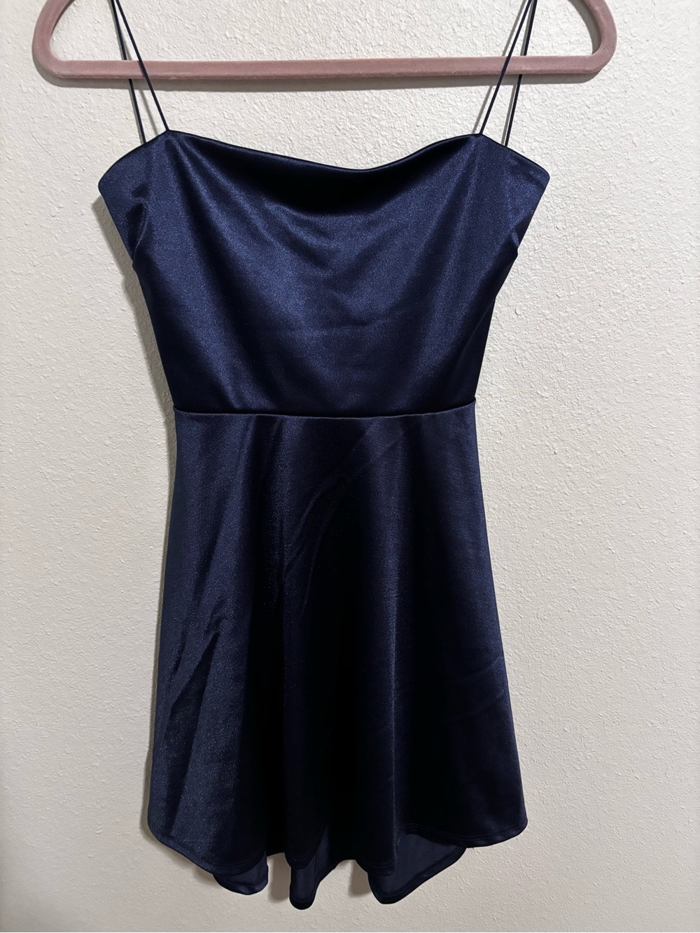 Windsor NWOT women’s backless mini dress